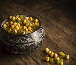 نخودچی و کشمش